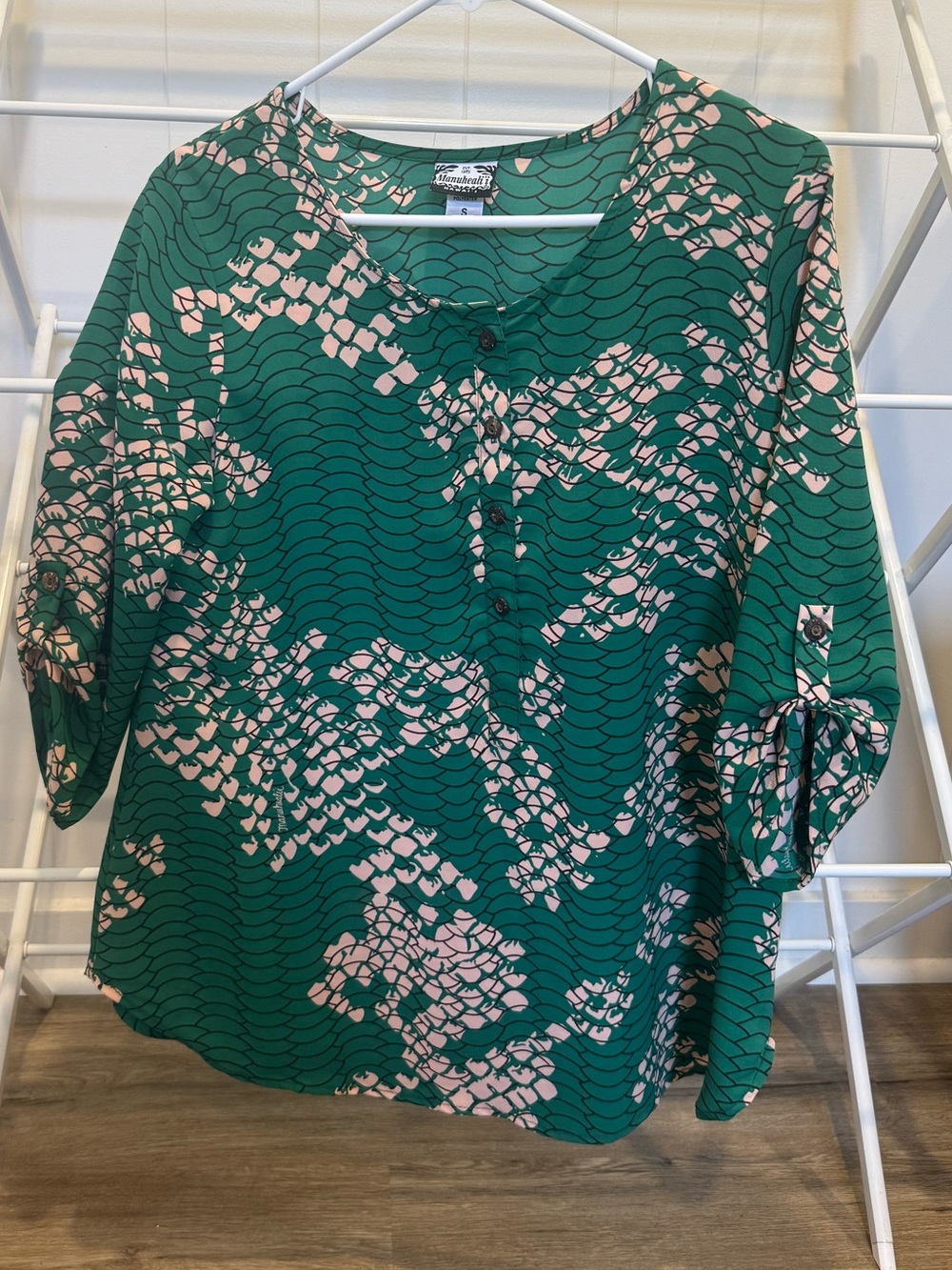 Manuhealii Green and Pink Printed Button-Front Blouse